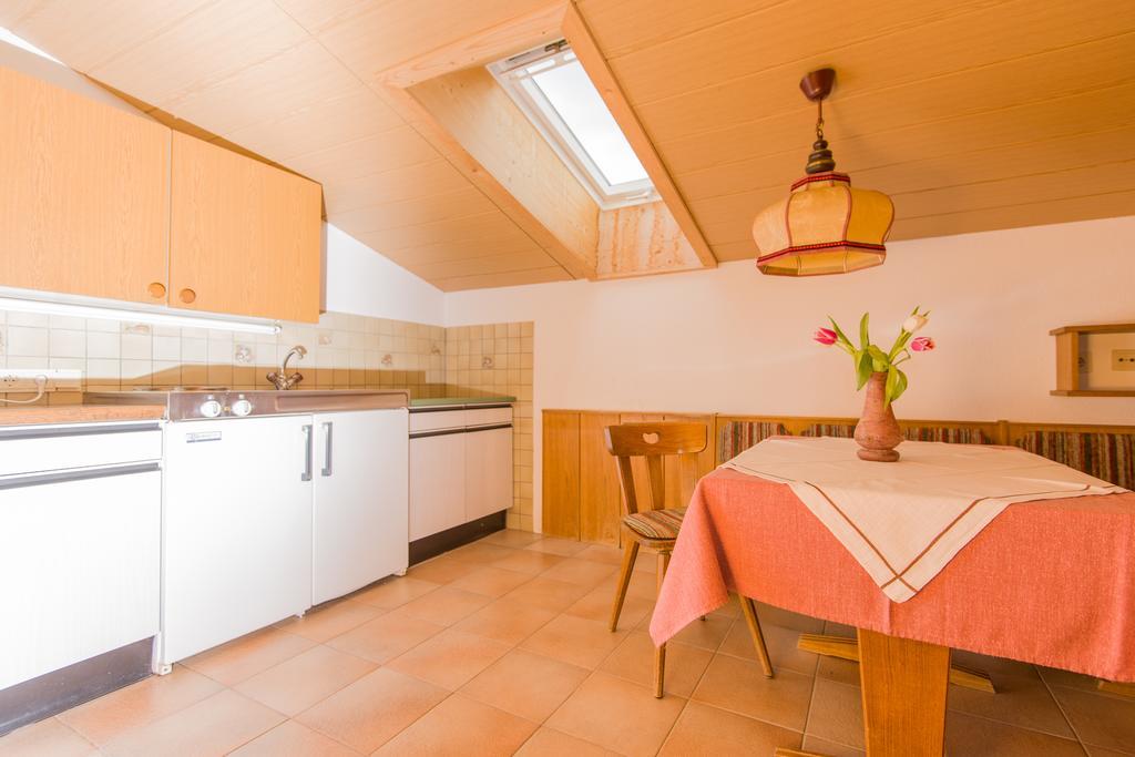 Gaestehaus Helga Scharnitz Chambre photo